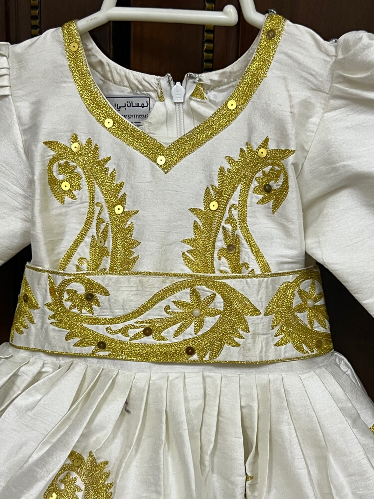 like new girl frocks for 3 to 5year - 14
