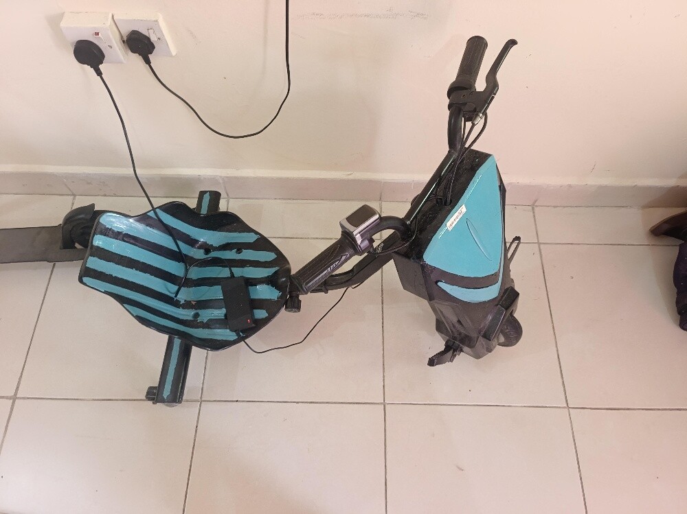 Electric scooter and manual scooter - 2