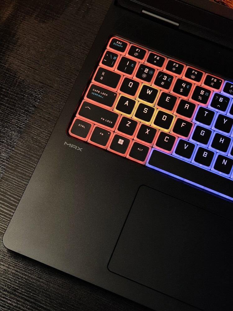 ultra 7 255HX /5070 /32 ram/1TB - 3