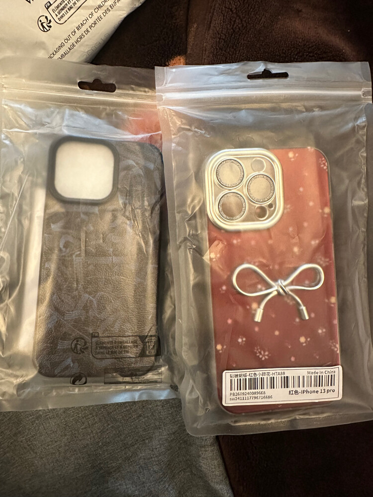 iPhone 13 Pro Back Covers (Female) - 1