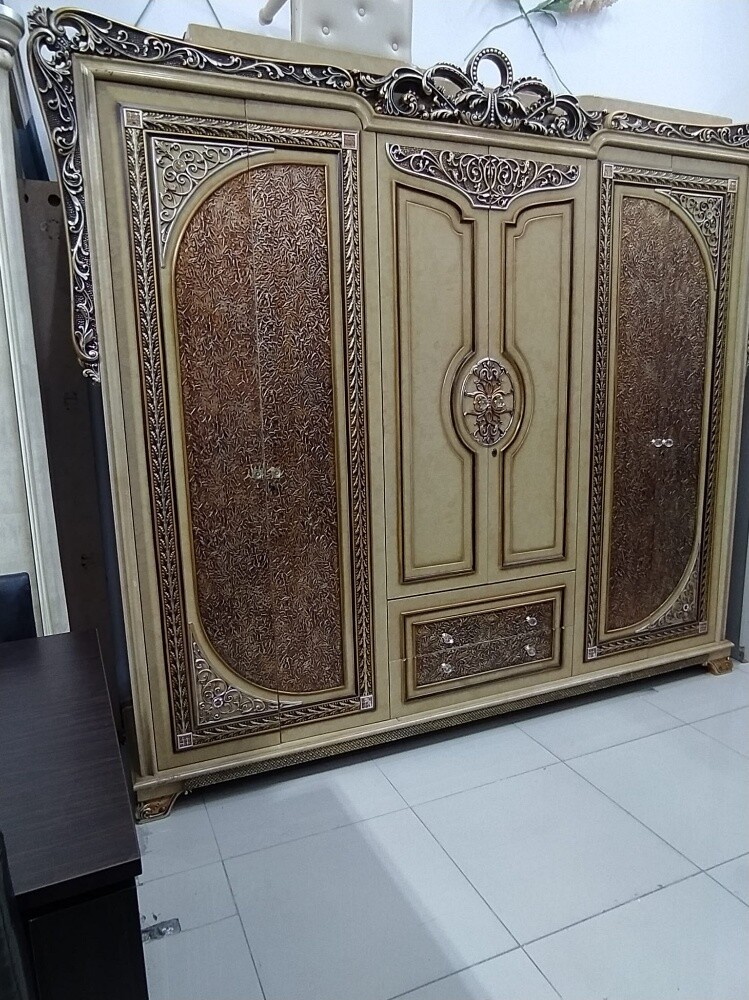 Full bed room set for sale - 2