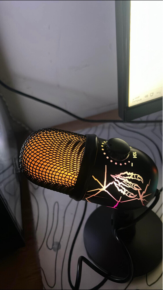 USB gaming microphone with RGB ligh - 2