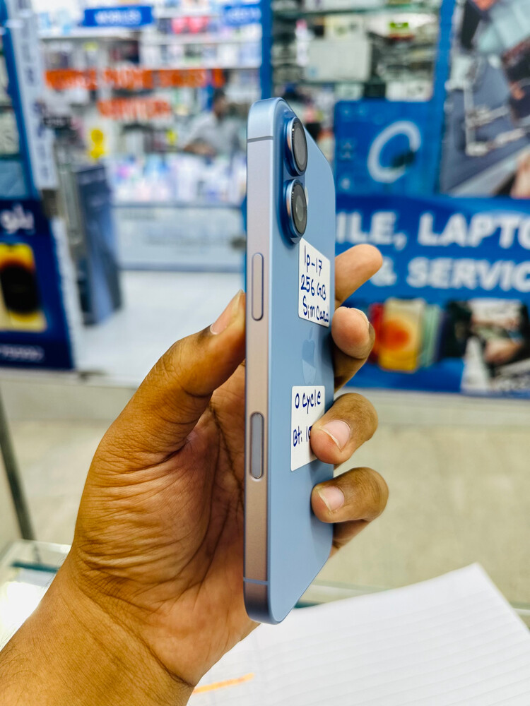 Iphone 17 - 256GB - SIM Card Slot - 4