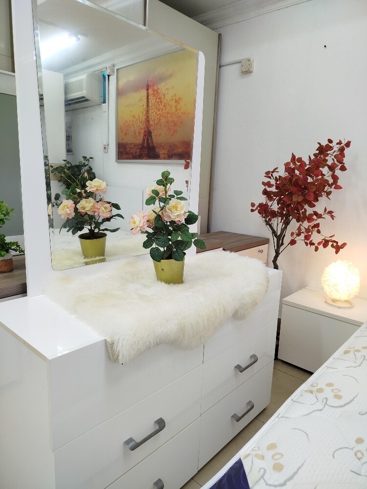FOR sale  BEDROOM SET - 10