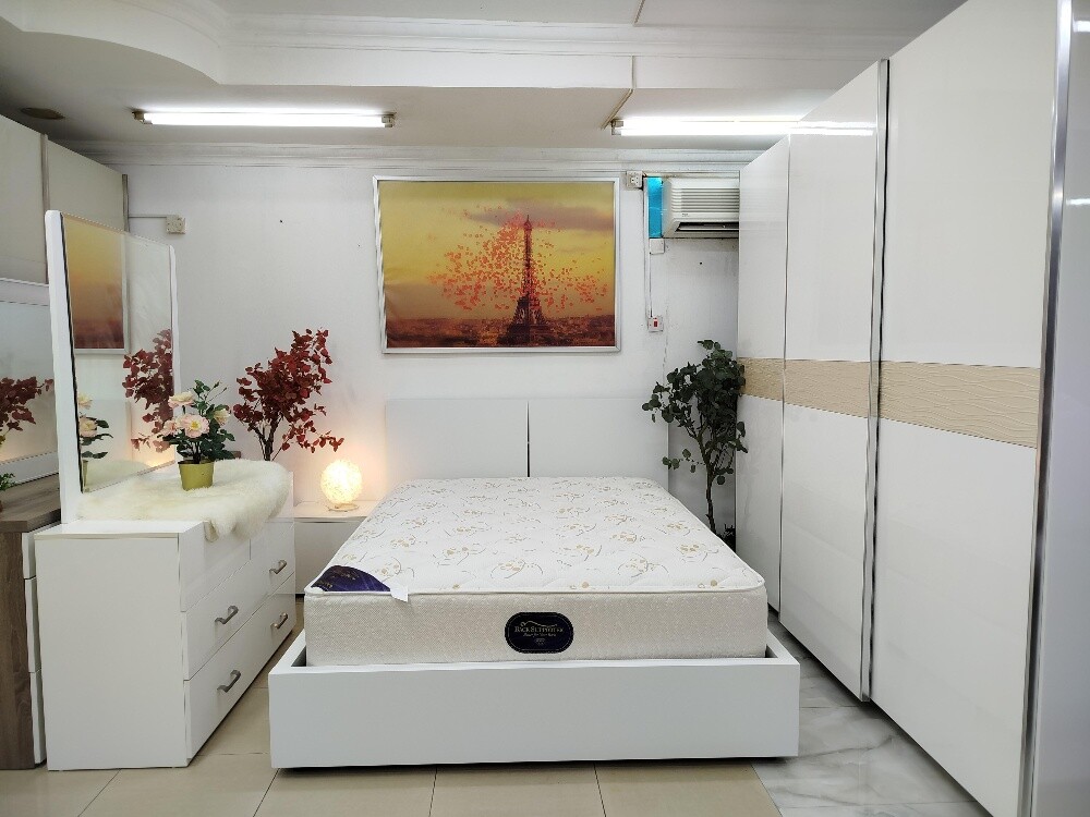 FOR sale  BEDROOM SET - 4
