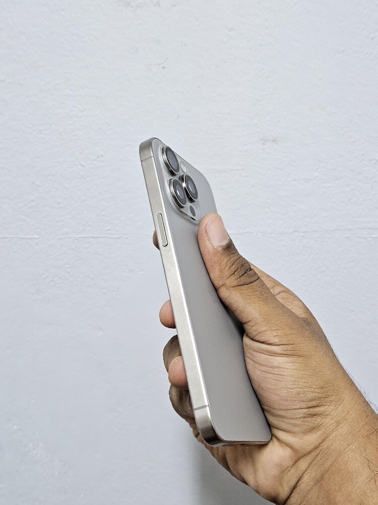 Iphone 15 Pro Max 256GB - 2