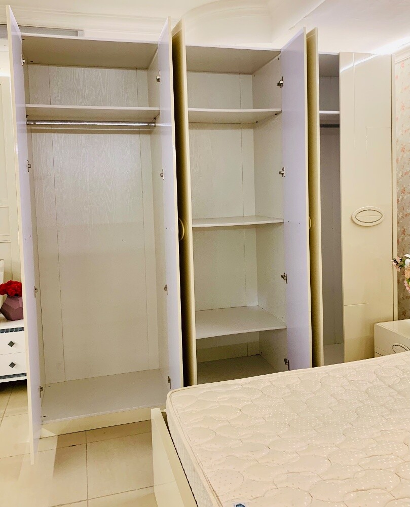 HOME CENTER KING FULL BEDROOM SET. - 4