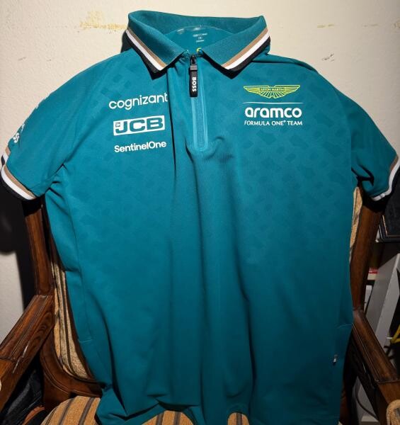 F1 Aston Martin Hat (SIGNED) +Polo - 5