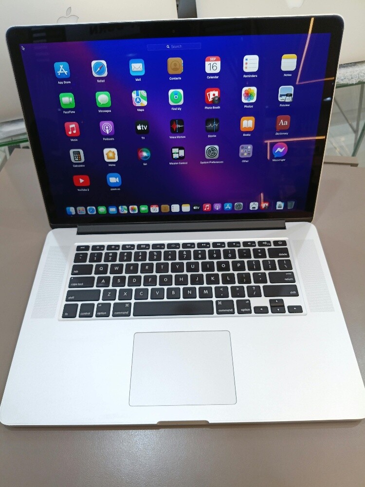 Apple MacBook Pro Core i7 | 512GB - 4
