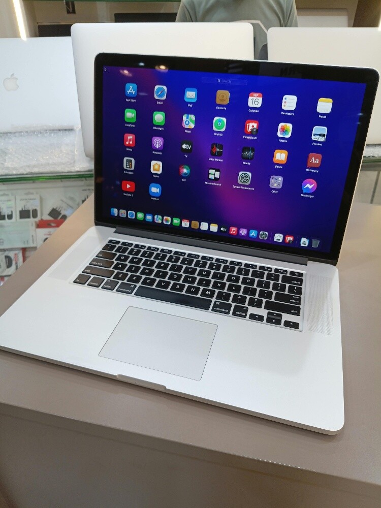 Apple MacBook Pro Core i7 | 512GB - 6
