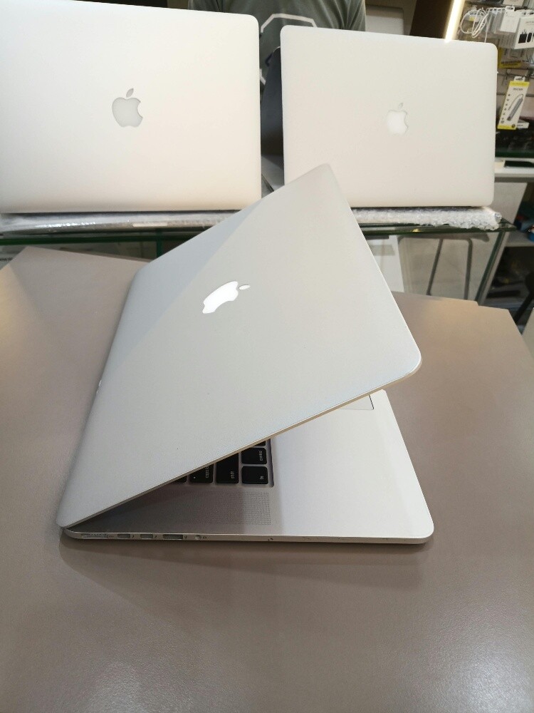 Apple MacBook Pro Core i7 | 512GB - 3