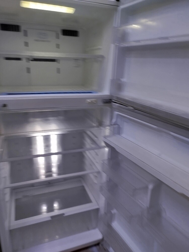 LG fridge big size clean condition - 2