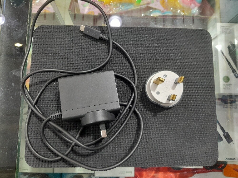 Nintendo Switch Console - 5