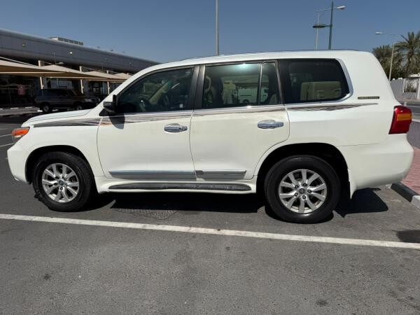 Toyota Land Cruiser GXR V8 -Limited - 5
