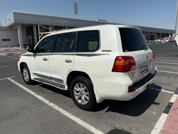 Toyota Land Cruiser GXR V8 -Limited - 2