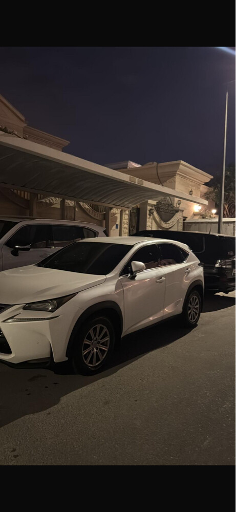 لكزس ان اكس 200 - 2