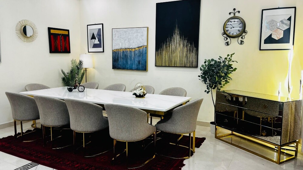 midas brand dining table for sell - 12
