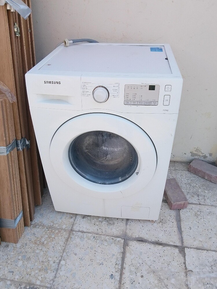 furniture in good conditions - 1