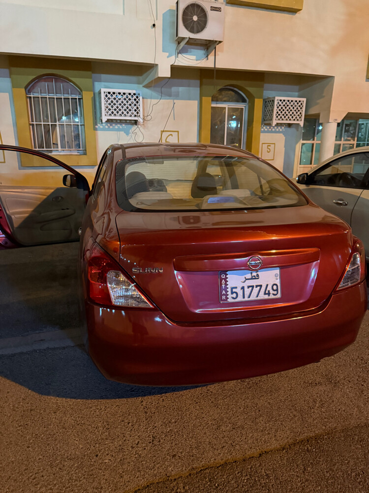 Nissan Sunny - 2