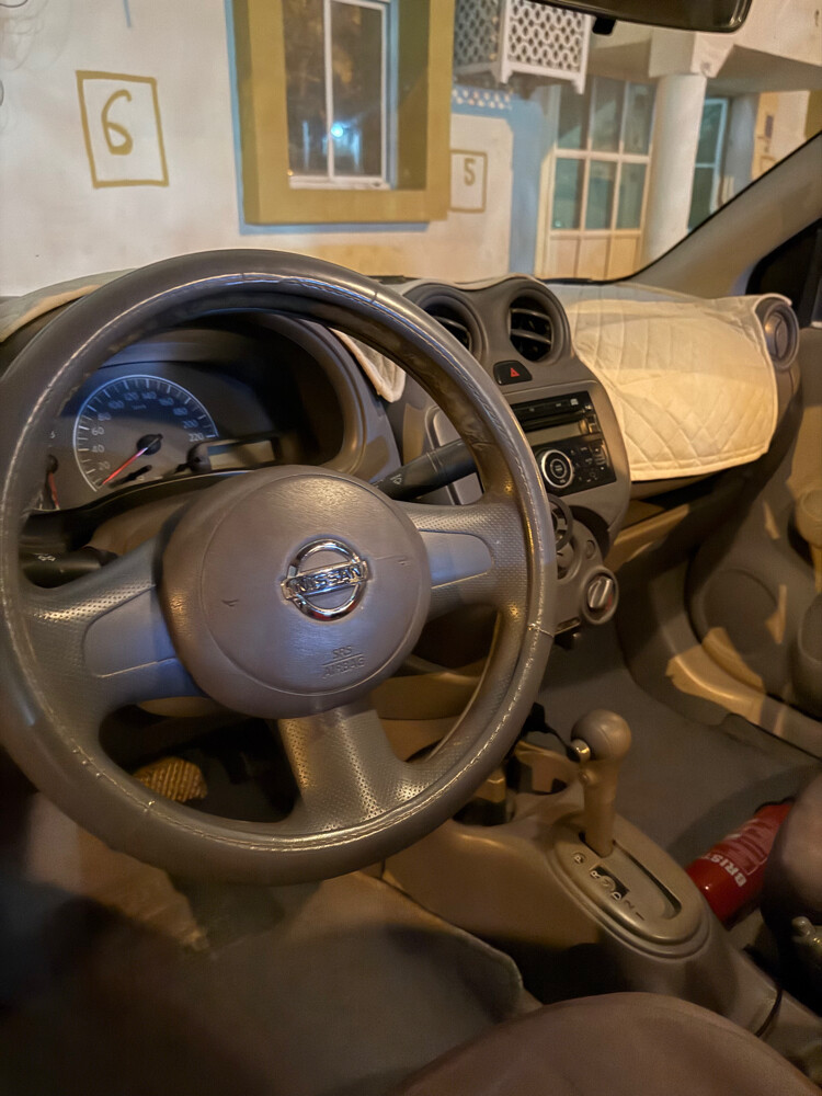 Nissan Sunny - 5