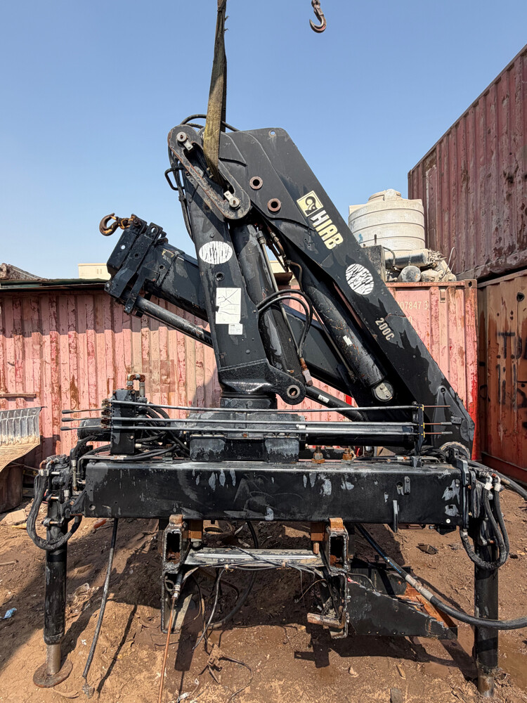 Hiab 7 Ton Cran 200c-2  - 2