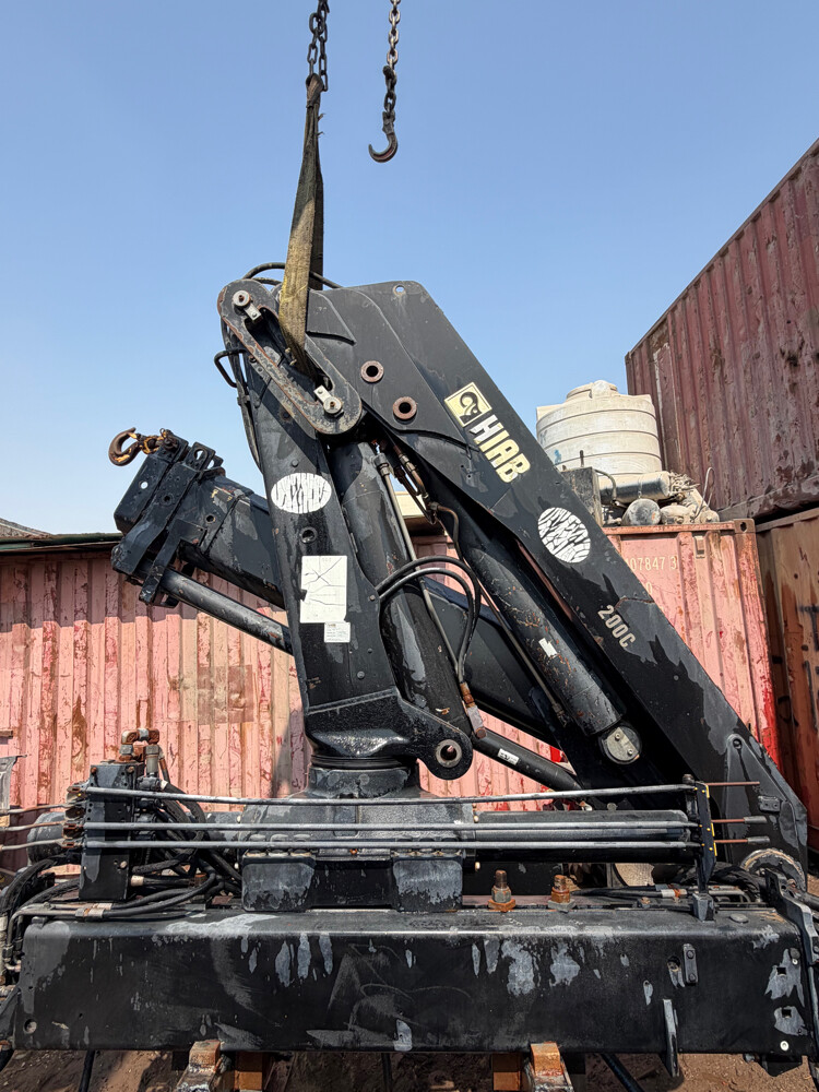 Hiab 7 Ton Cran 200c-2  - 4