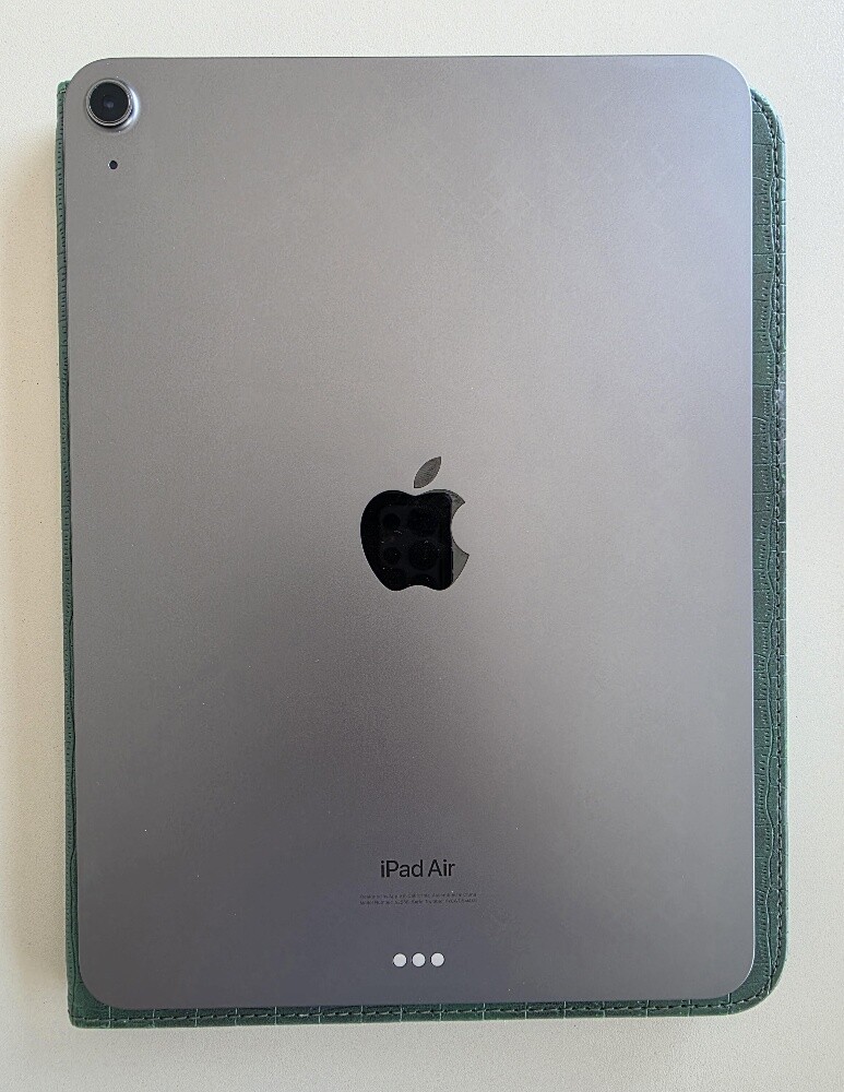 Apple iPad Air 5 (M1) 256GB Wi-Fi - 2