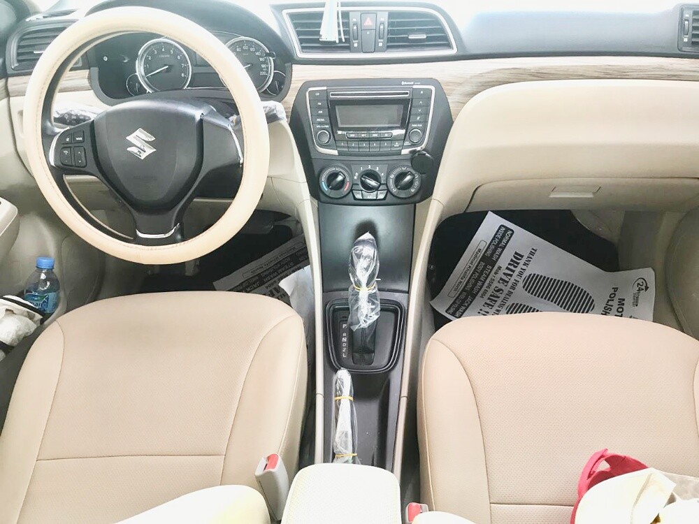 Suzuki Ciaz 2025 like New (14600km) - 12