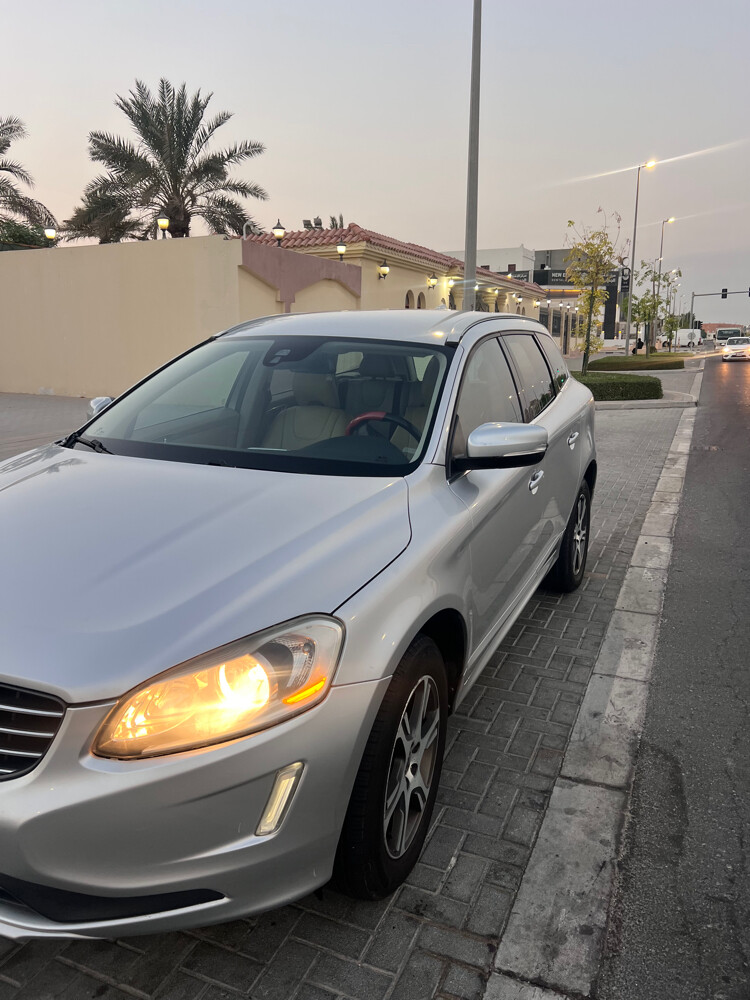 VOLVO XC60 T5 - 6