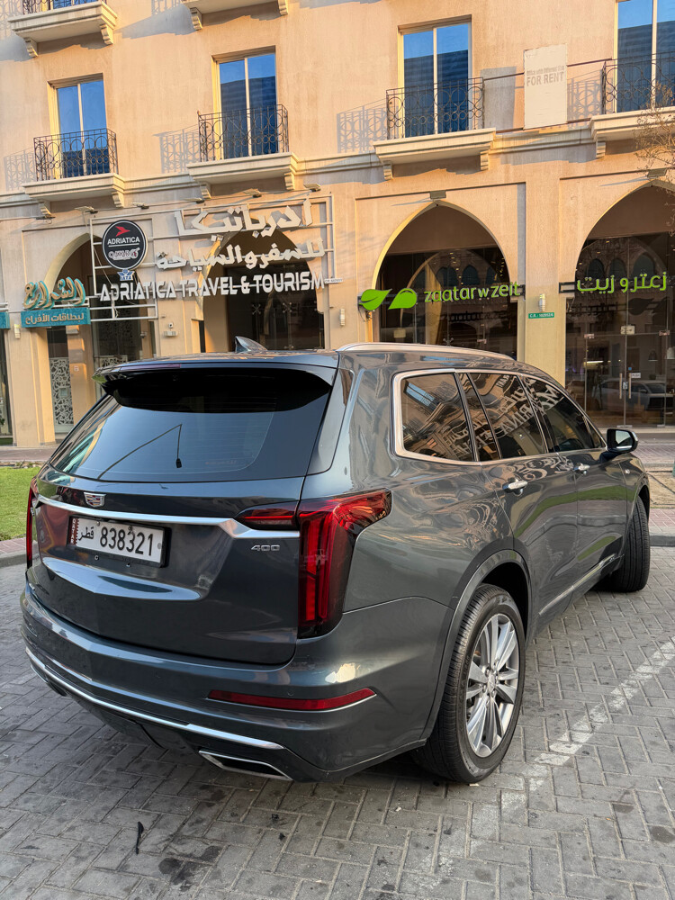 xt6 super clean car - 4