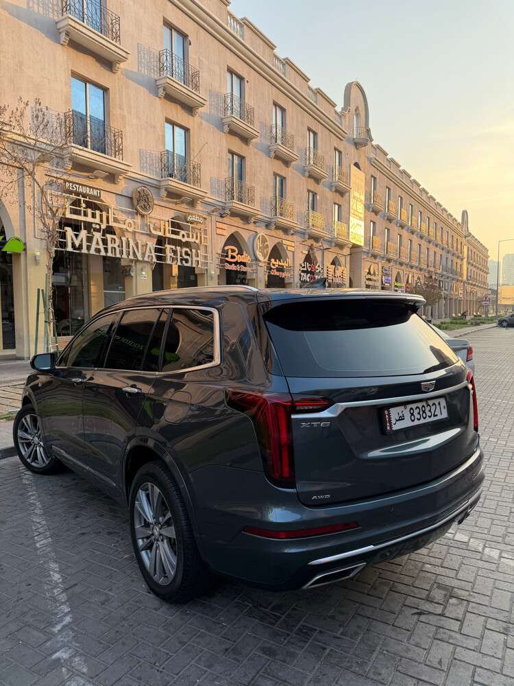 xt6 super clean car - 6