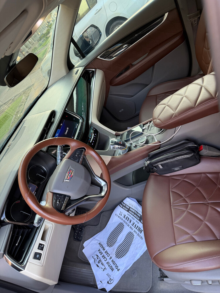 xt6 super clean car - 5