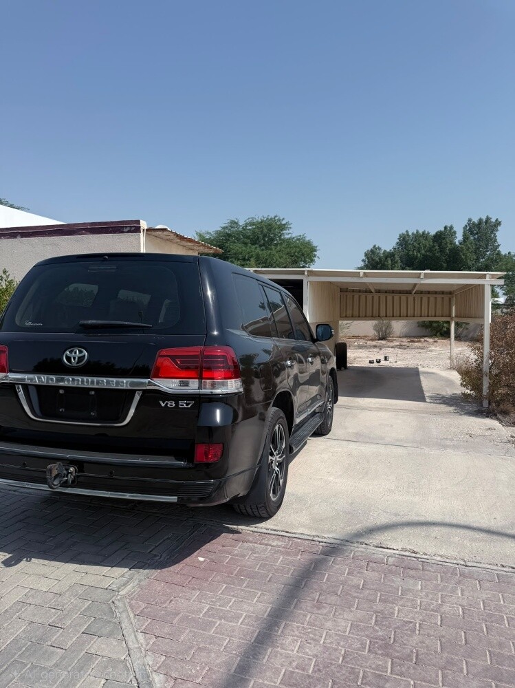 LAND CRUSIER VXR 5.7 - 4