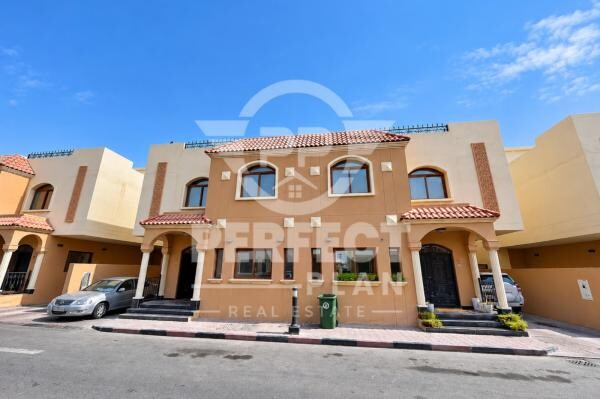 villa in Compound in Ain Khaled - 2