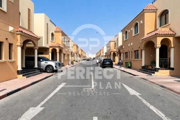 villa in Compound in Ain Khaled - 3