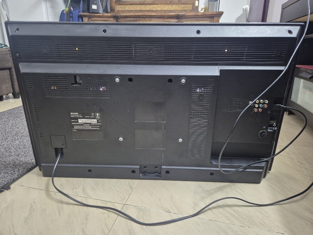 SHARP 40 INCH LED TV  + ANDROID BOX - 6