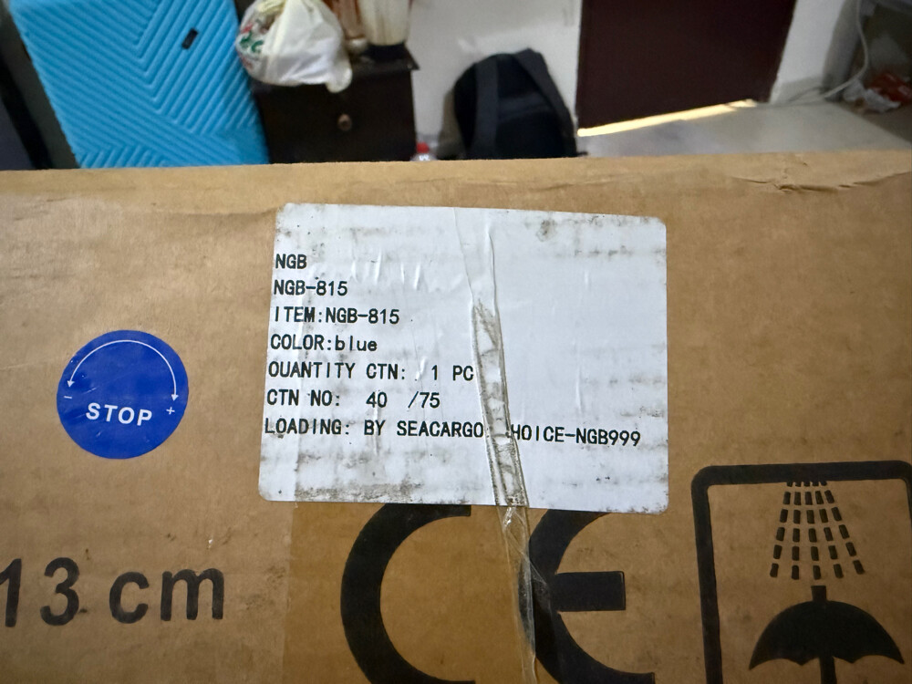 LYXUN foldable home treadmill  - 1