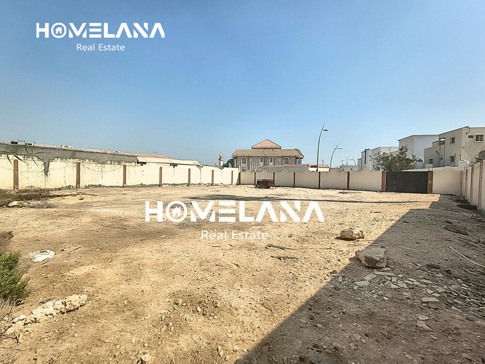 Muaither South-Prime Location-832m - 3