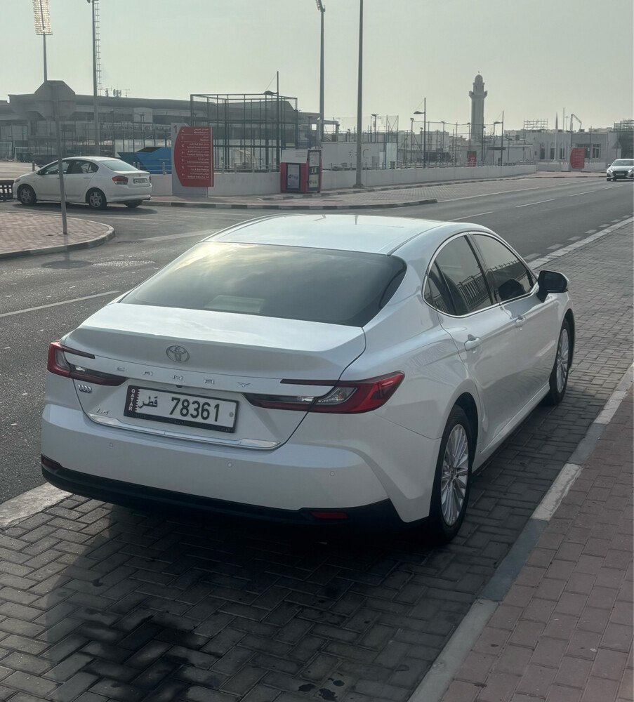 Toyota Camry LE - 3