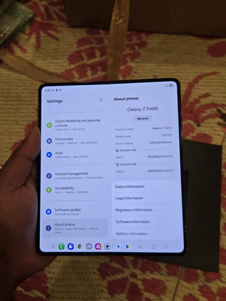 Samsung galaxy fold5 - 4