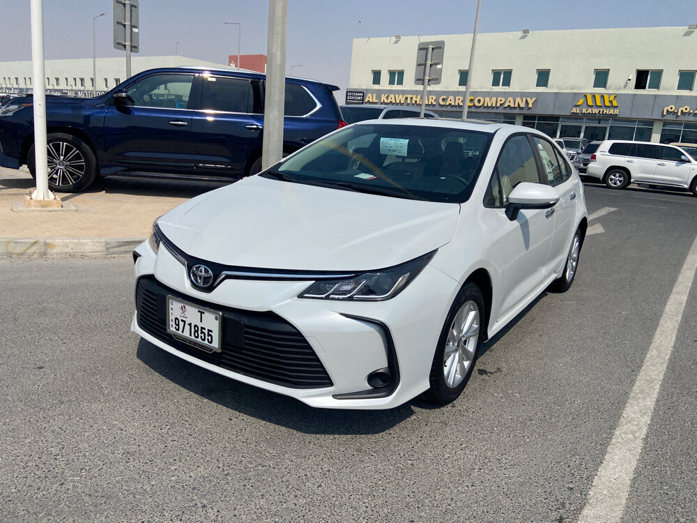 corolla XLI 2026 white - 4