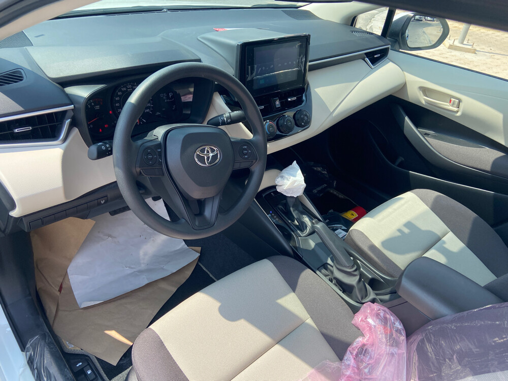 corolla XLI 2026 white - 7
