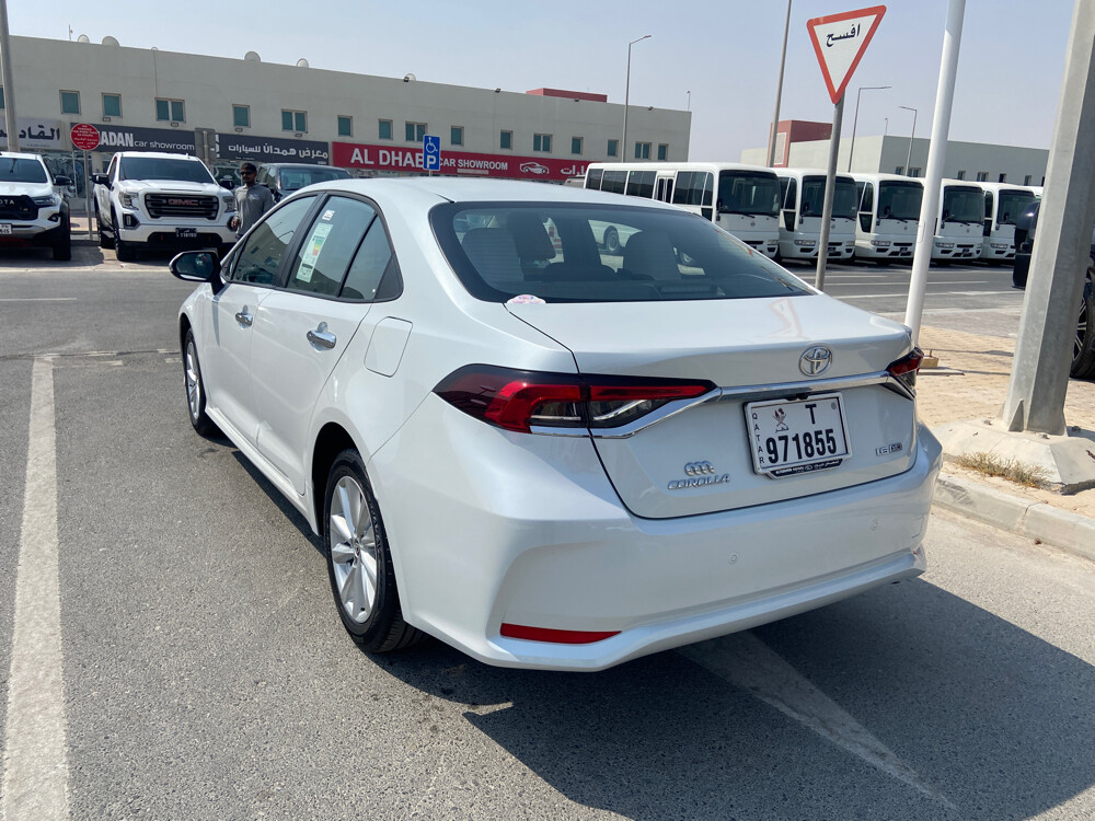 corolla XLI 2026 white - 3