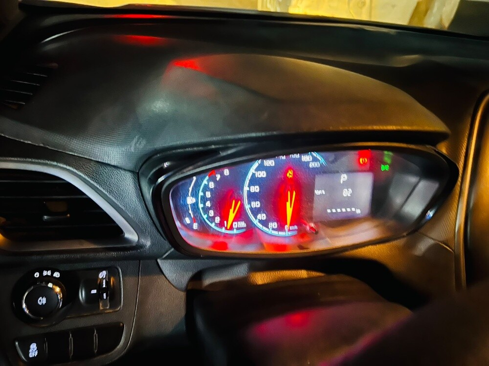 Chevrolet spark 2019 - 5