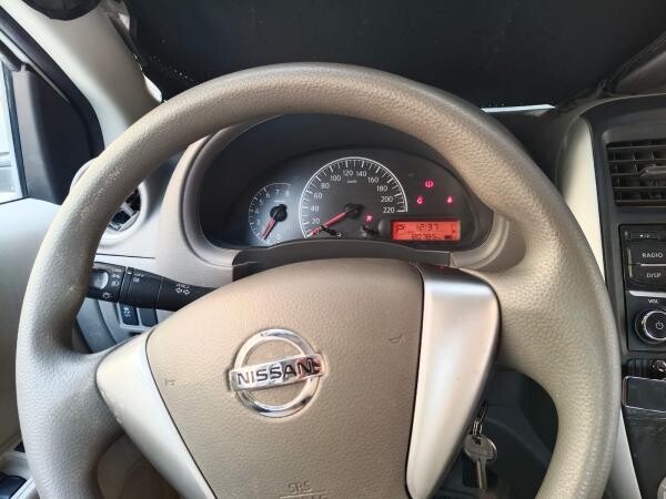 Nissan Sunny 2022 - 6