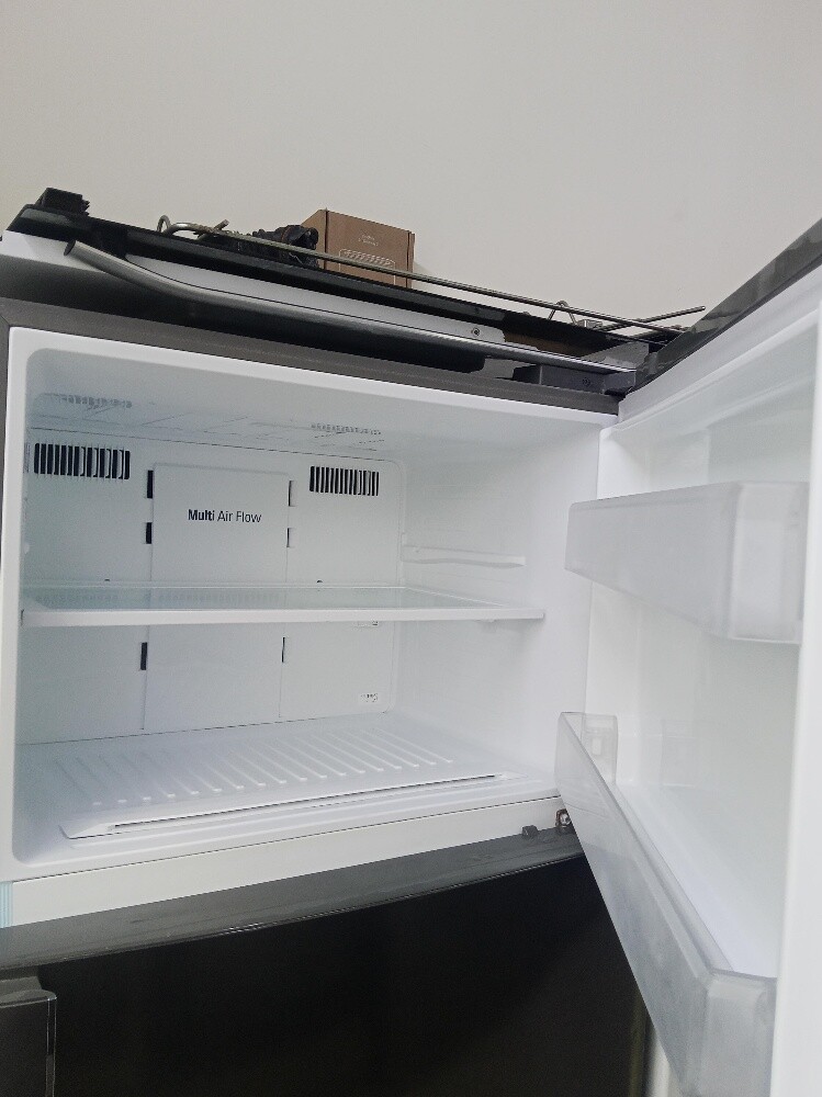 LG Refrigerator for sell - 2