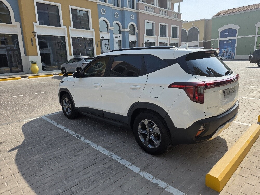 Kia Seltos 2024 Standard - 6