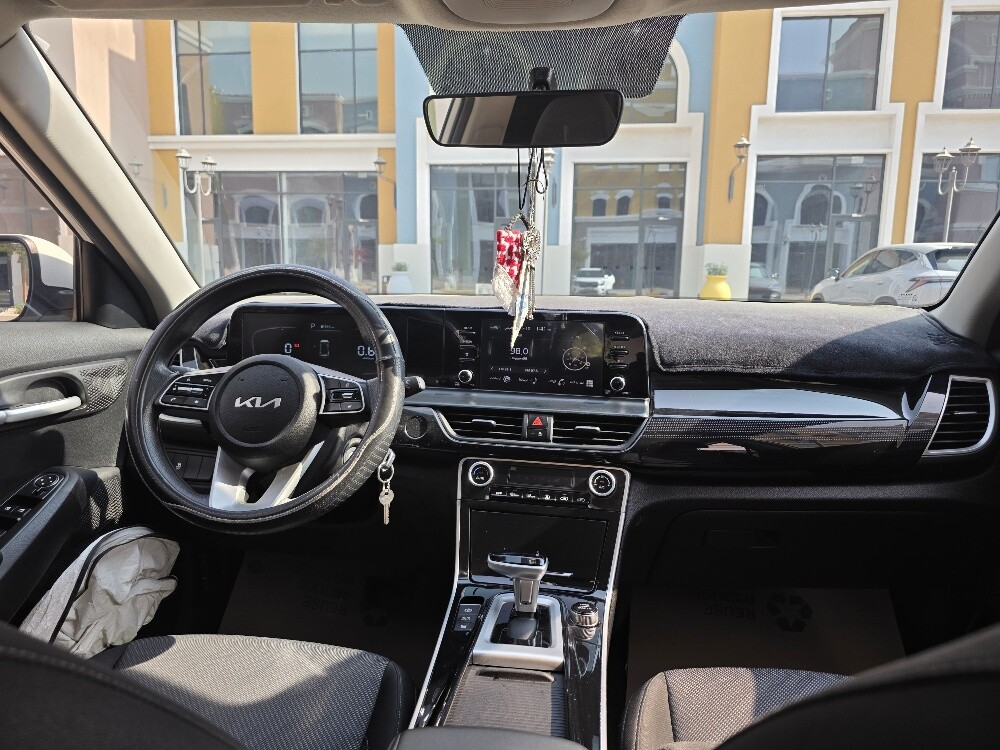 Kia Seltos 2024 Standard - 3