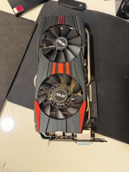 asus graphis card gtx 780 3gb - 1