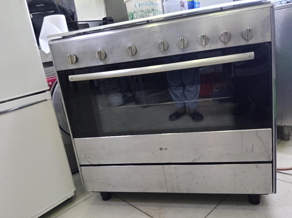 LG Cooker available for sell - 3